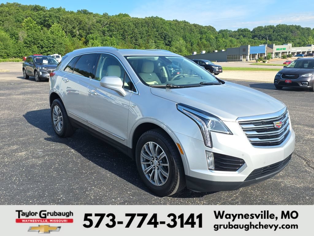 Used 2018 Cadillac XT5 Luxury w/ Driver Awareness Package FWD image 2