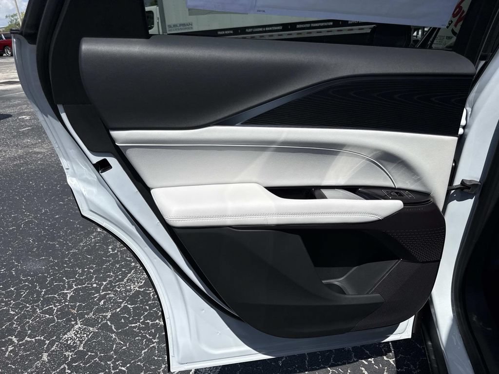 New 2026 Cadillac Lyriq Luxury RWD image 13