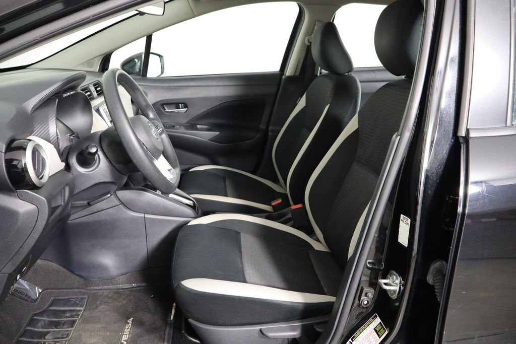 Used 2021 Nissan Versa SV image 13