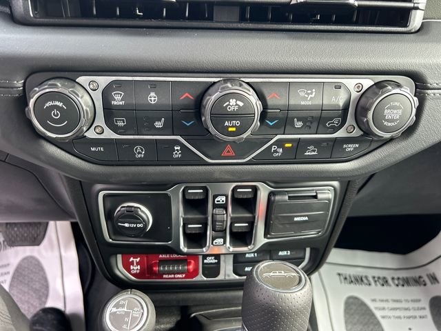 New 2026 Jeep Gladiator Mojave image 24