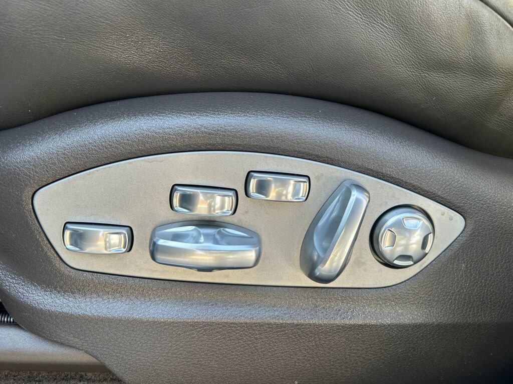 Used 2015 Porsche Macan Turbo image 10