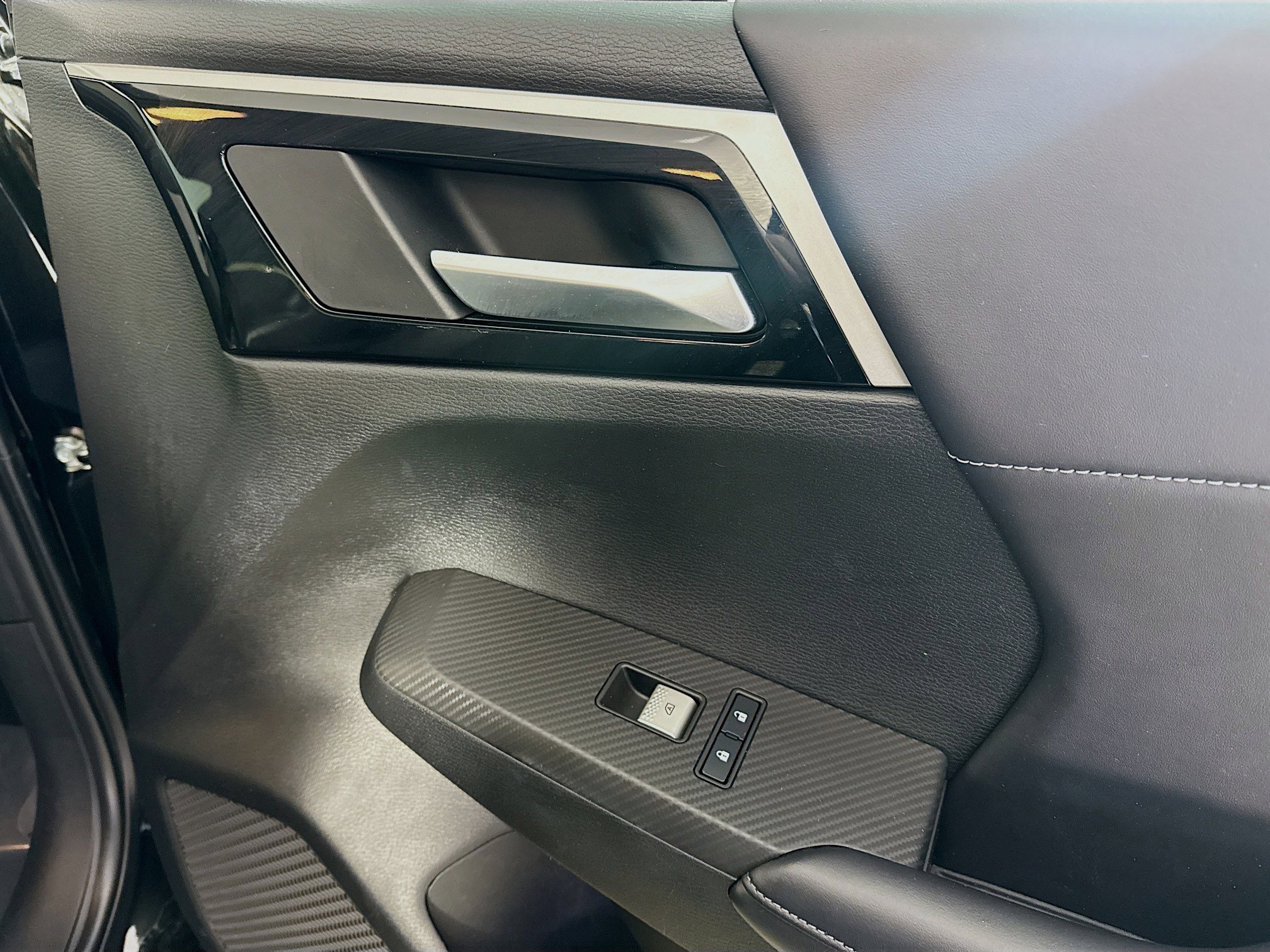 Used 2023 Mitsubishi Outlander SE image 31