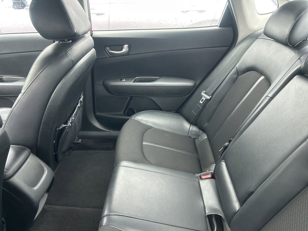 Used 2018 Kia Optima S w/ Panoramic Sunroof Package image 9