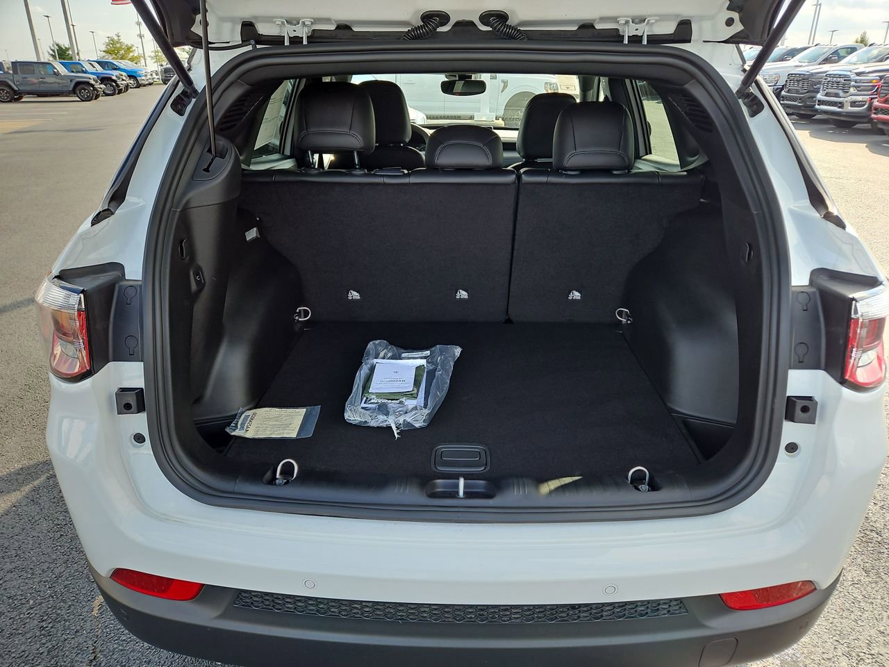 New 2026 Jeep Compass Limited image 11