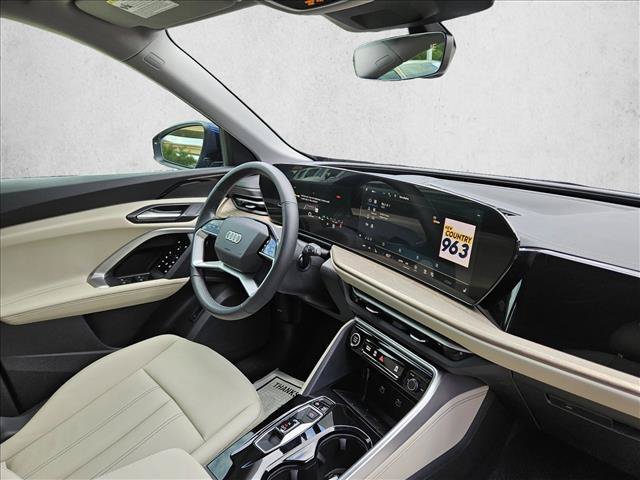 Certified 2025 Audi Q5 Premium AWD/4WD image 10