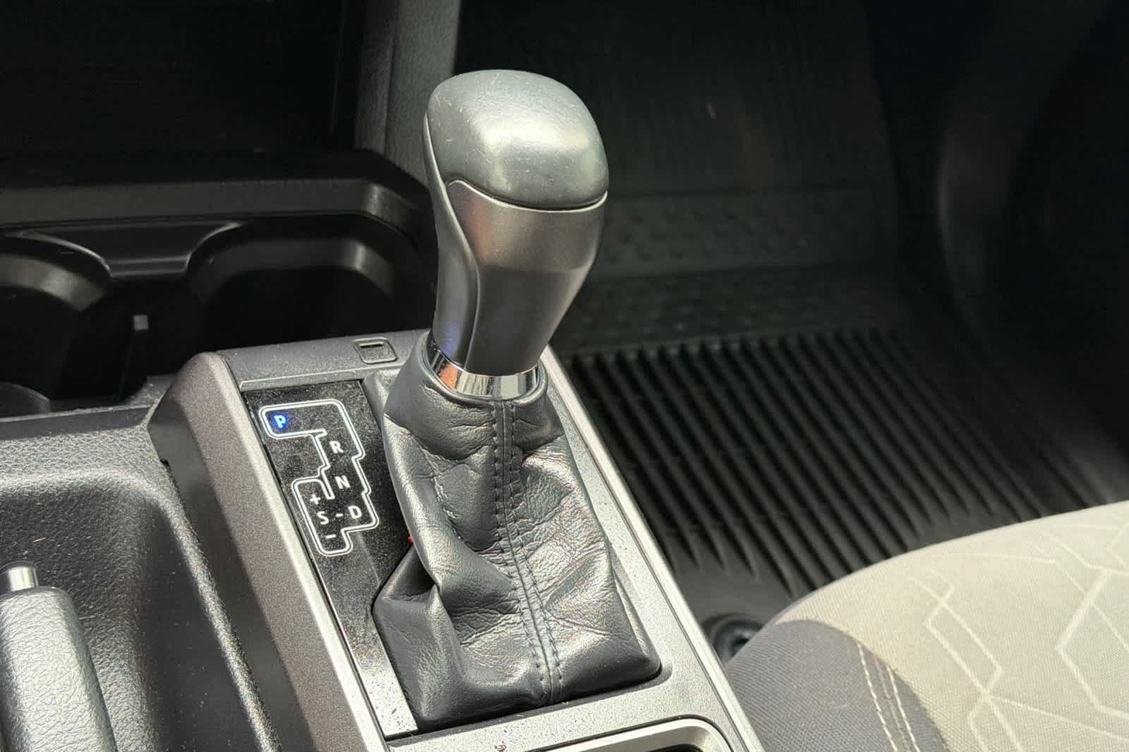 Used 2021 Toyota Tacoma TRD Sport w/ Technology Package RWD image 21