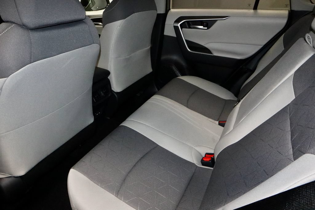 Used 2025 Toyota RAV4 XLE w/ Convenience Package AWD/4WD image 21