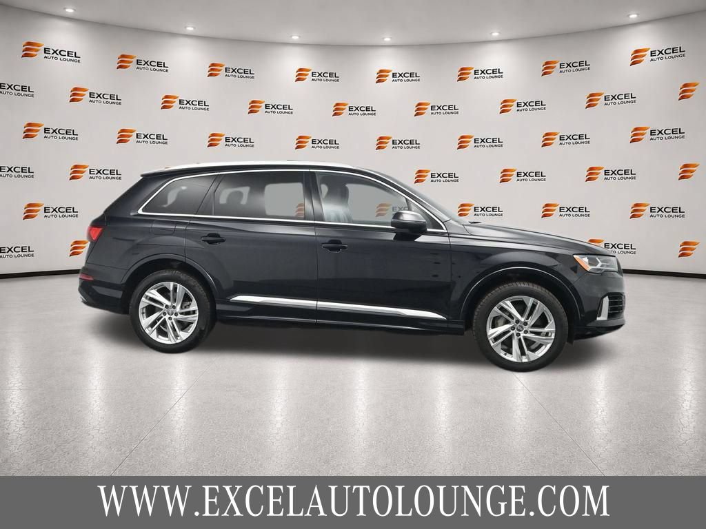 Used 2021 Audi Q7 3.0T Premium Plus w/ Premium Plus Package AWD/4WD image 6