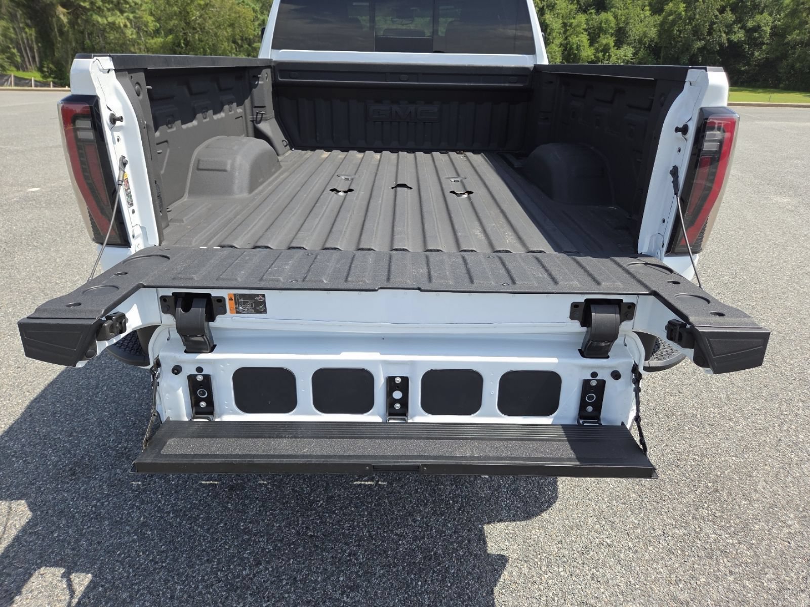 Used 2026 GMC Sierra 2500 AT4 w/ AT4 Premium Plus Package AWD/4WD image 24