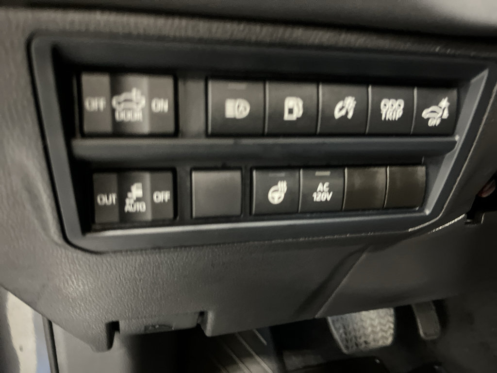 Used 2026 Toyota Tundra Platinum AWD/4WD image 32