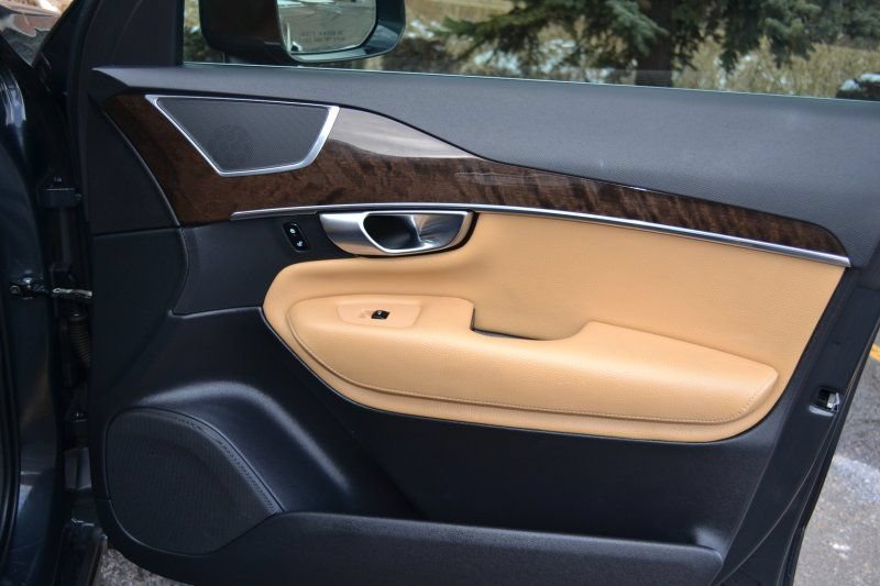 Used 2017 Volvo XC90 T6 Momentum w/ Vision Package AWD/4WD image 38