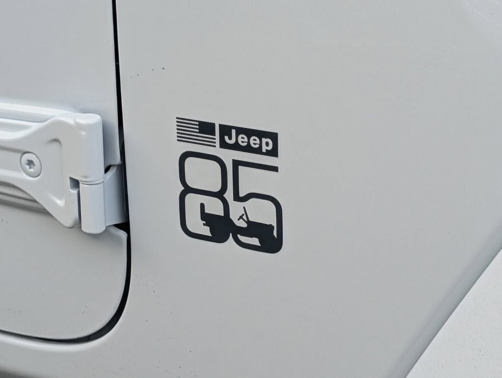 New 2026 Jeep Gladiator Sport AWD/4WD image 10