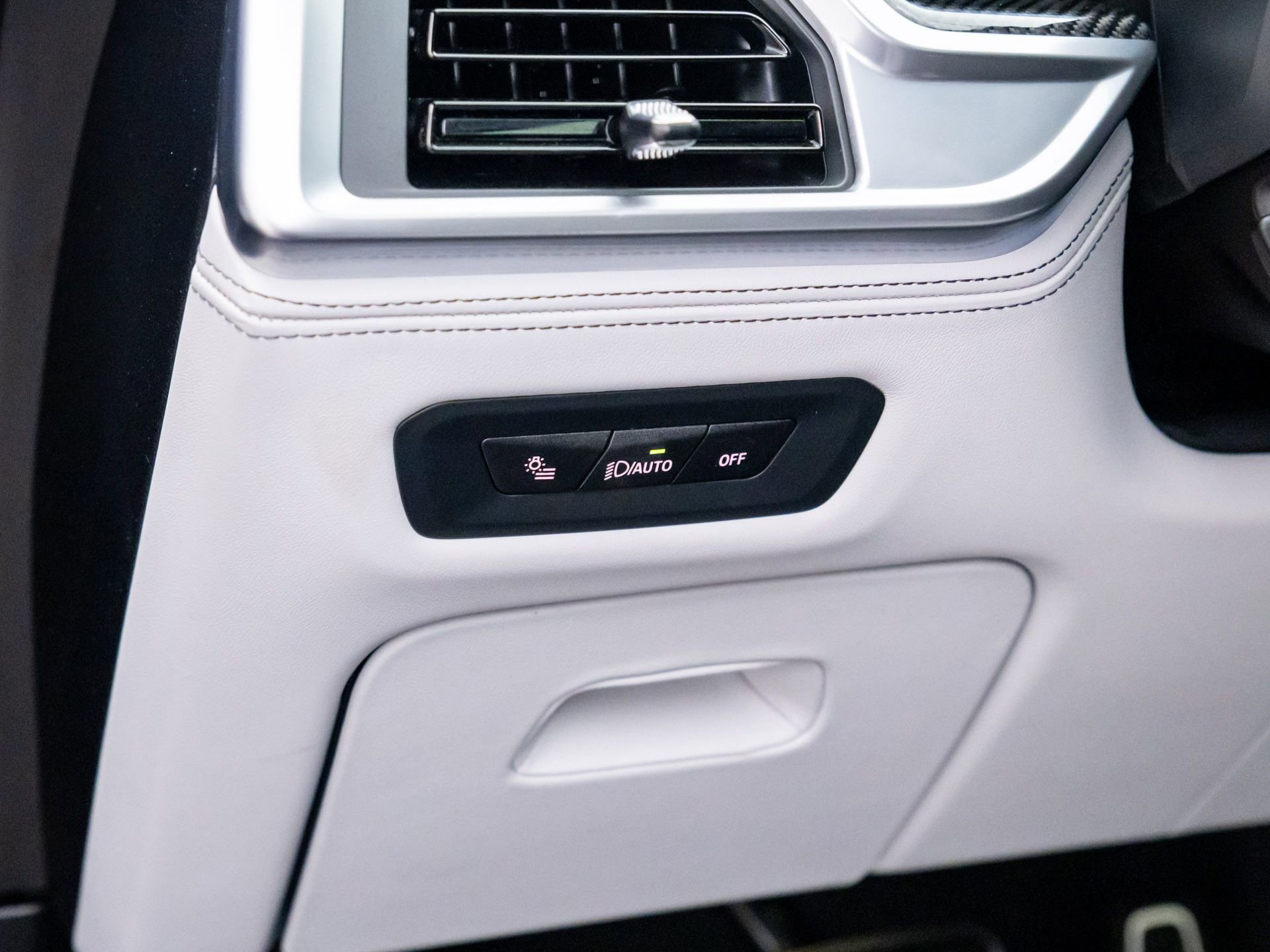 Certified 2025 BMW X6 M Competition w/ Executive Package image 20