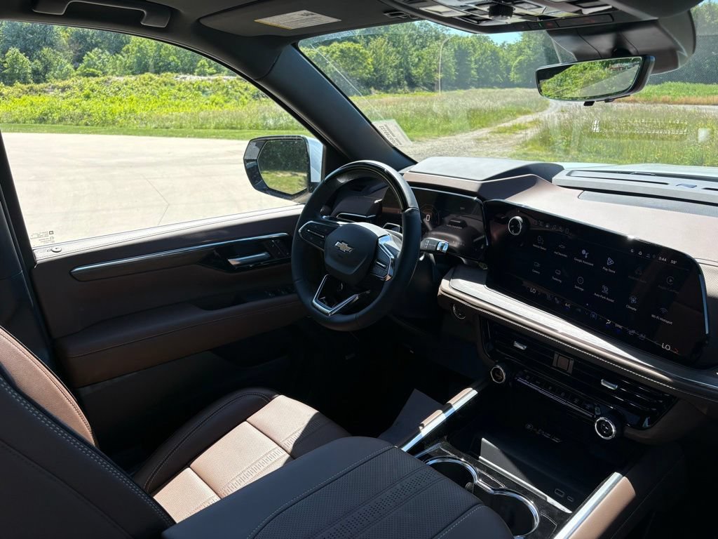 New 2026 Chevrolet Tahoe High Country w/ LPO, Illumination Package AWD/4WD image 41