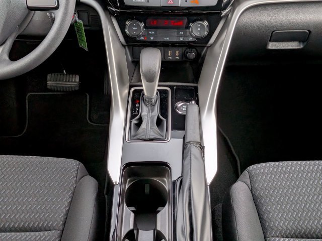 New 2026 Mitsubishi Eclipse Cross ES AWD/4WD image 17