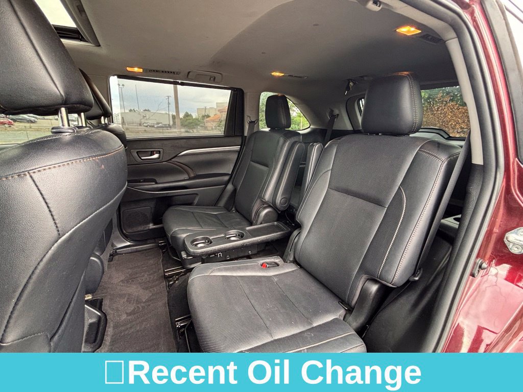 Used 2019 Toyota Highlander Limited w/ Carpet Mat Package (TMS) AWD/4WD image 33