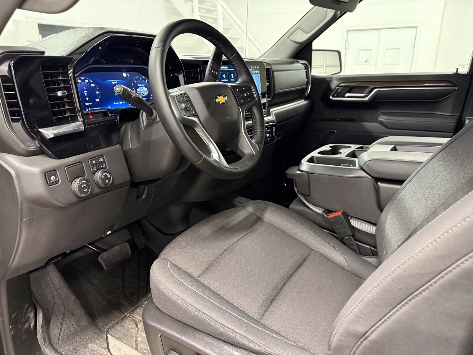 Used 2026 Chevrolet Silverado 1500 LT w/ Texas Edition Plus RWD image 16