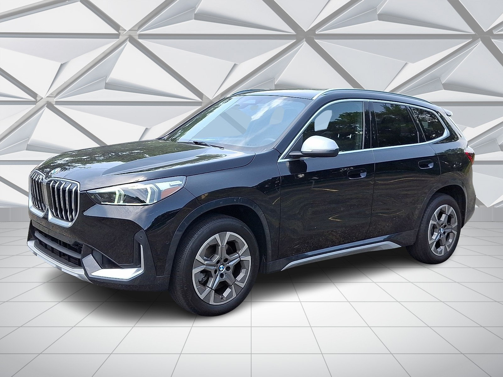 Used 2023 BMW X1 xDrive28i w/ Convenience Package AWD/4WD image 5