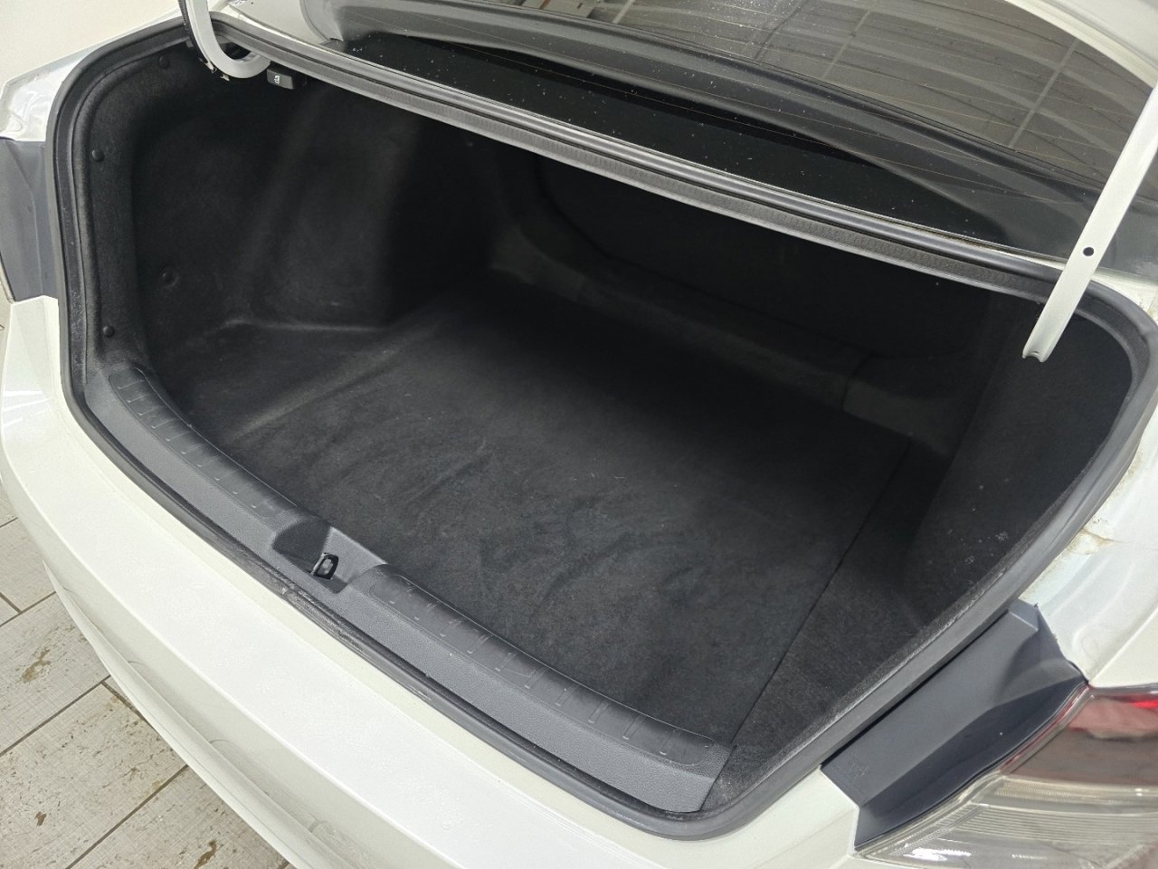 Used 2022 Honda Civic LX image 17