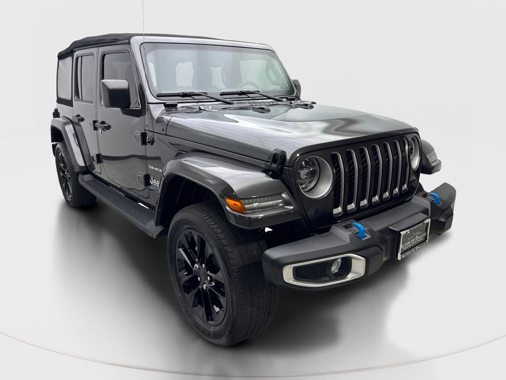 Used 2022 Jeep Wrangler Unlimited Sahara w/ Cold Weather Group image 4