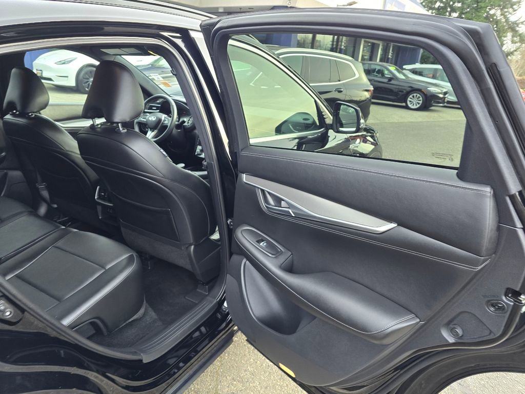 Used 2023 INFINITI QX55 Luxe w/ Cargo Package AWD/4WD image 14