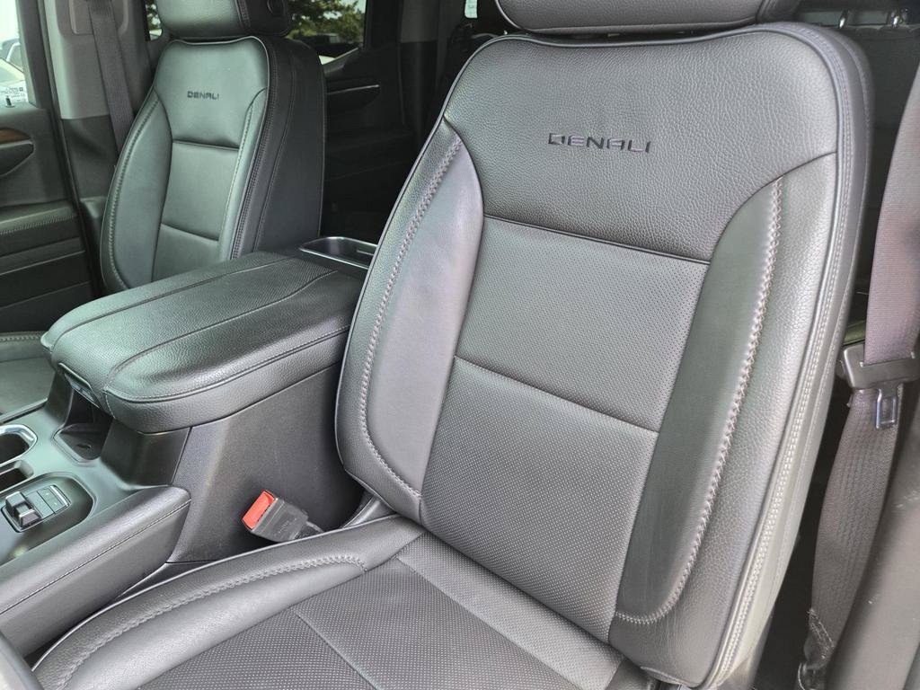 Used 2023 GMC Sierra 1500 Denali w/ Denali Reserve Package AWD/4WD image 16