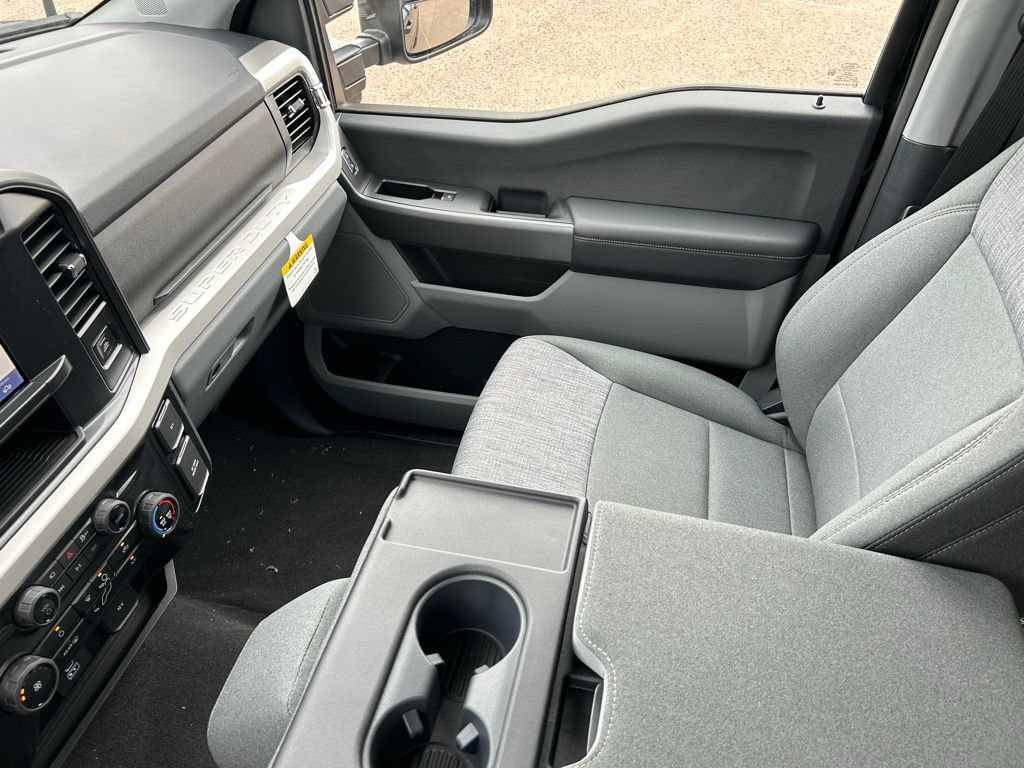 New 2026 Ford F250 XLT w/ 360-Degree Camera Package AWD/4WD image 17