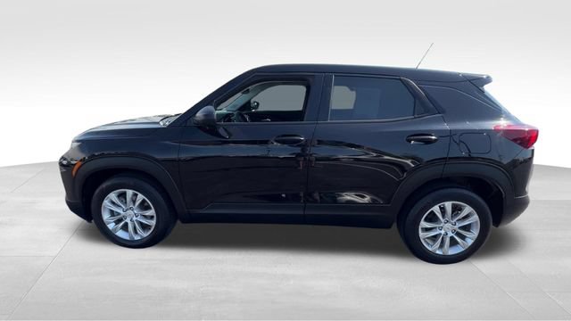 Used 2021 Chevrolet TrailBlazer LS FWD image 3