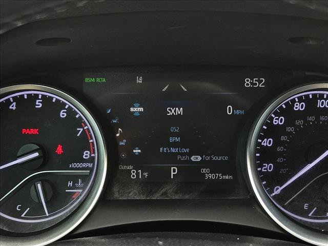 Used 2023 Toyota Camry XLE FWD image 11