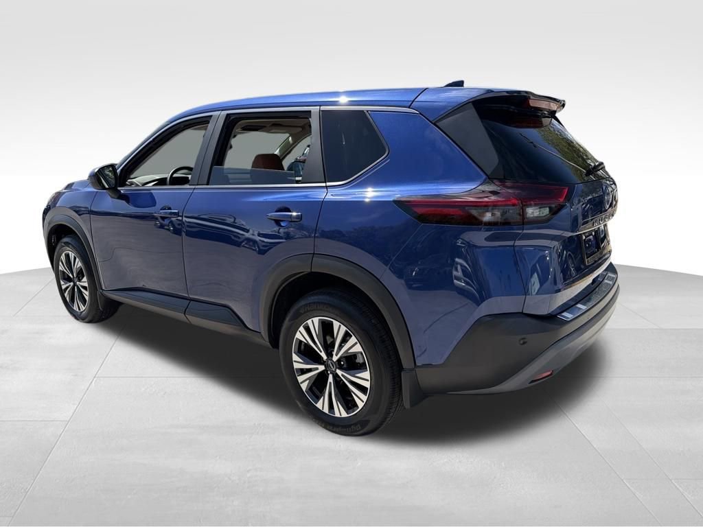 Certified 2023 Nissan Rogue SV image 5