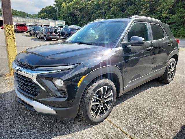 Used 2026 Chevrolet TrailBlazer LT FWD image 1