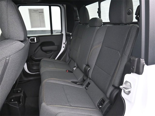 Used 2024 Jeep Gladiator Sport image 24