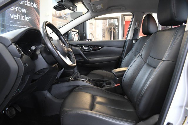 Used 2022 Nissan Rogue Sport SL AWD/4WD image 34