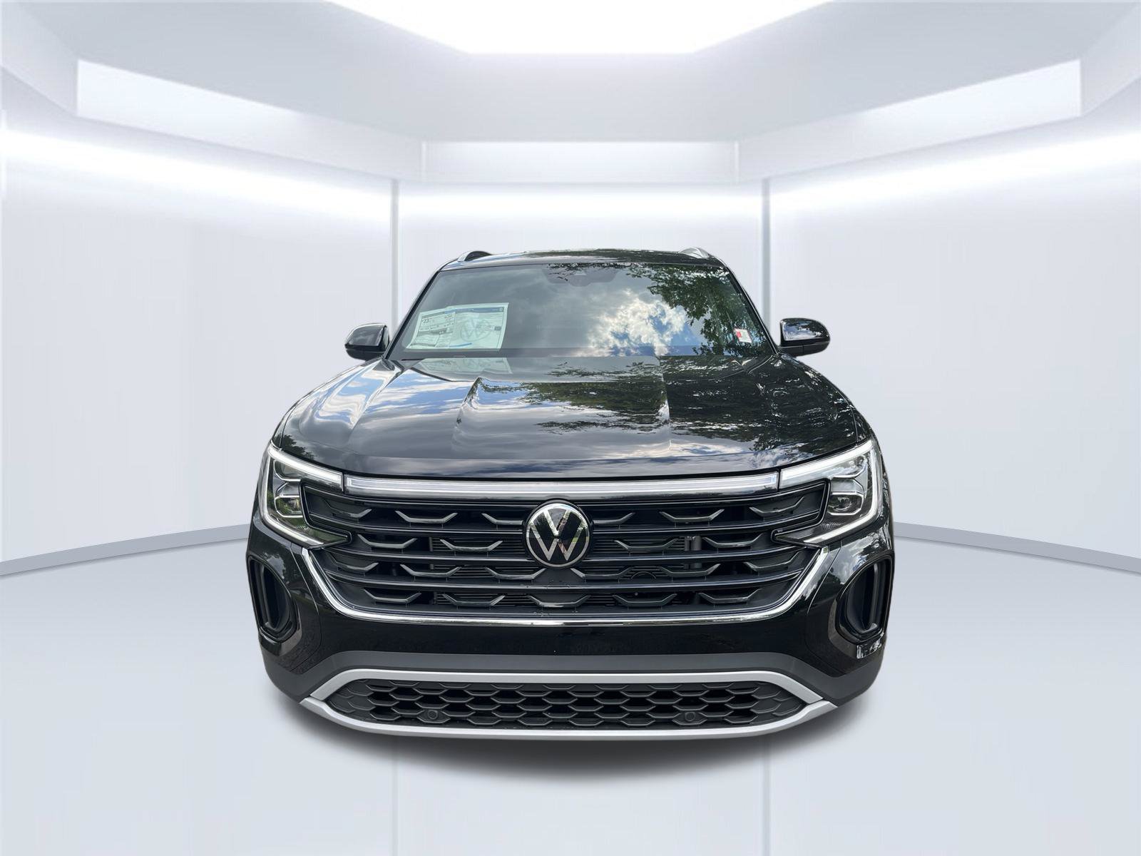 New 2026 Volkswagen Atlas Cross Sport SE FWD image 2