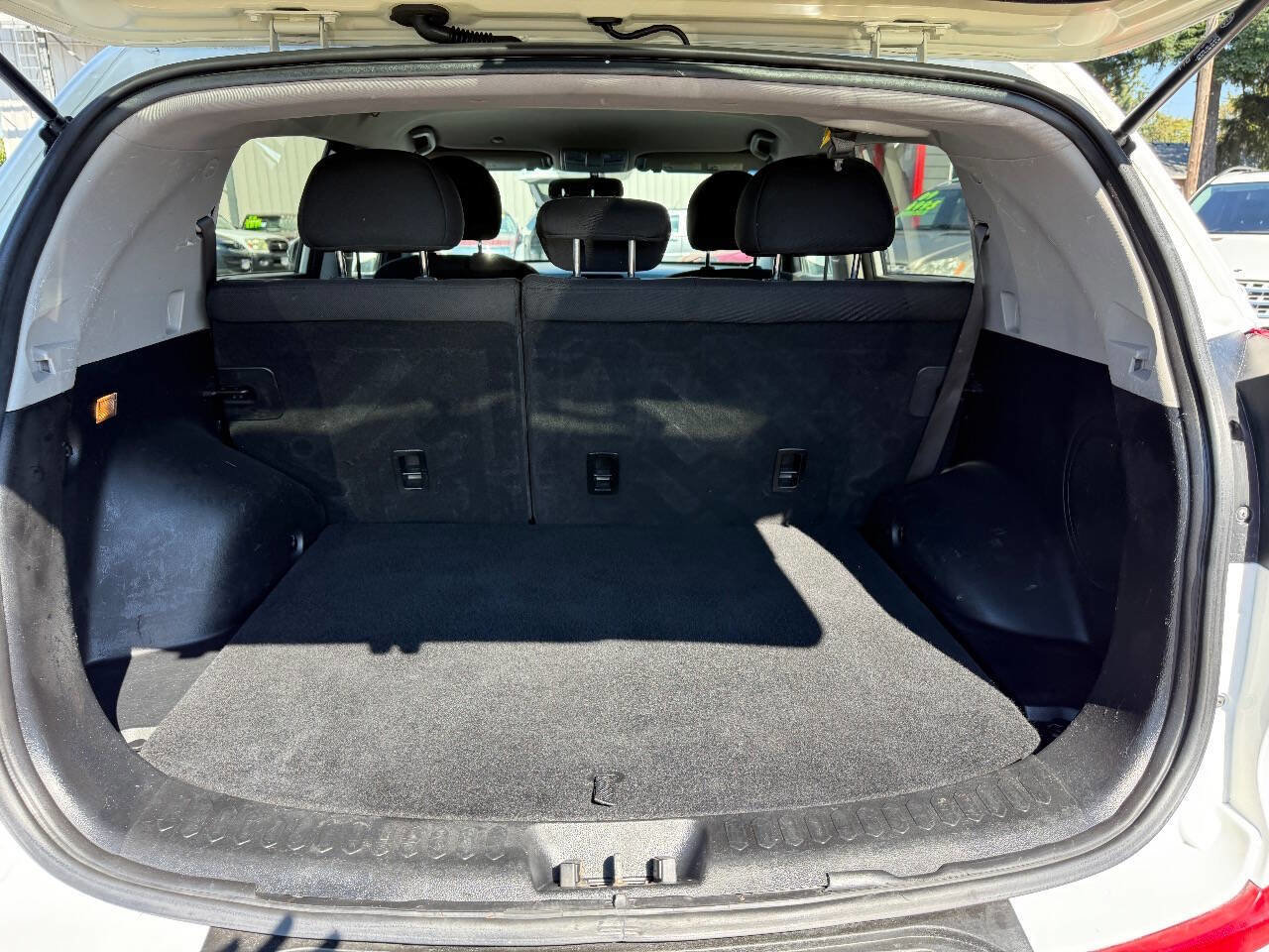 Used 2011 Kia Sportage LX w/ Convenience Pkg image 9
