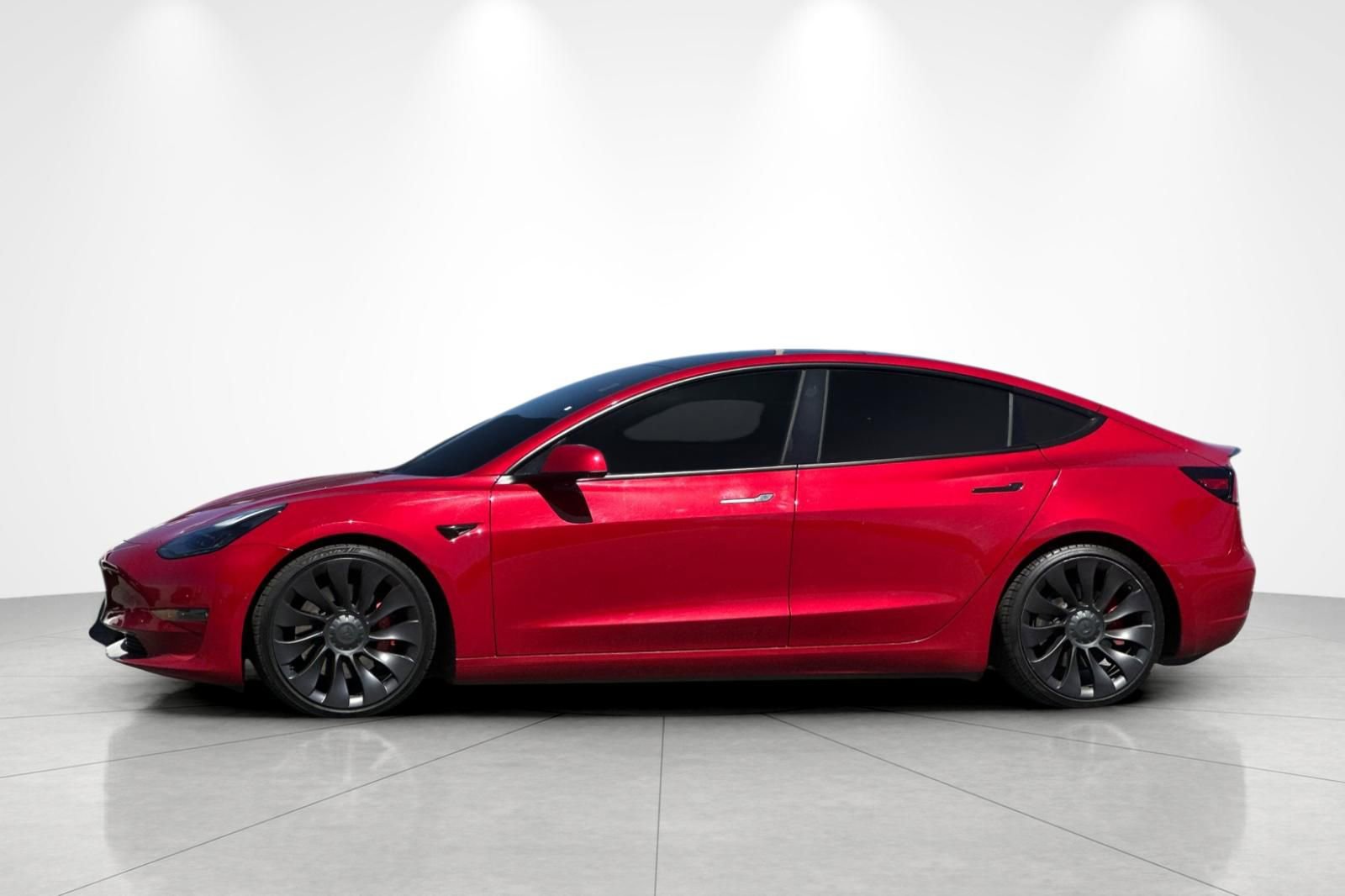 Used 2021 Tesla Model 3 Performance image 3
