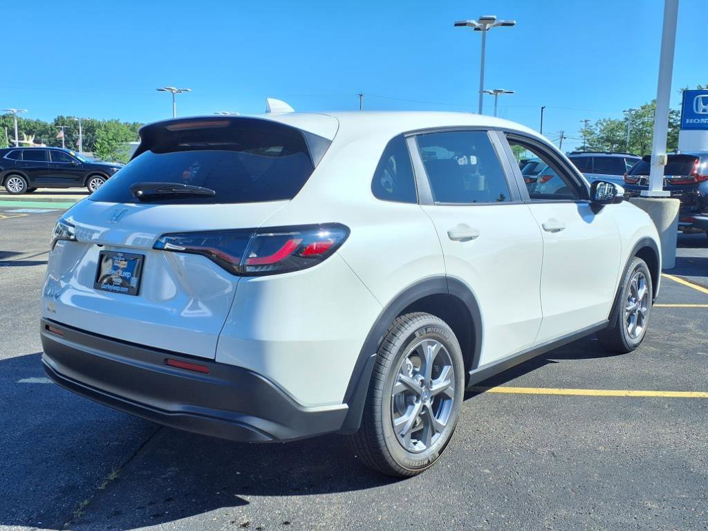 New 2026 Honda HR-V LX image 9