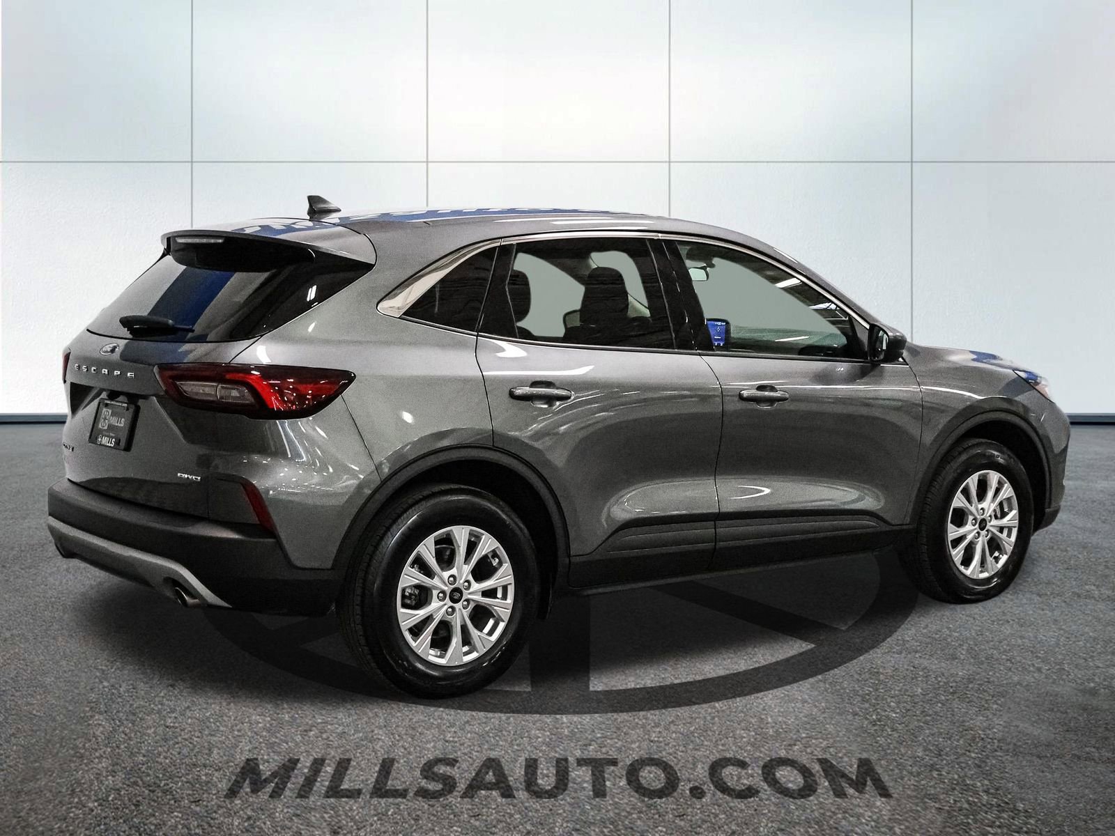Certified 2024 Ford Escape Active AWD/4WD image 8