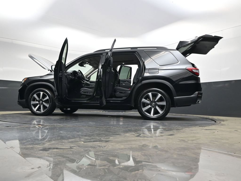 Used 2024 Honda Pilot Touring image 40