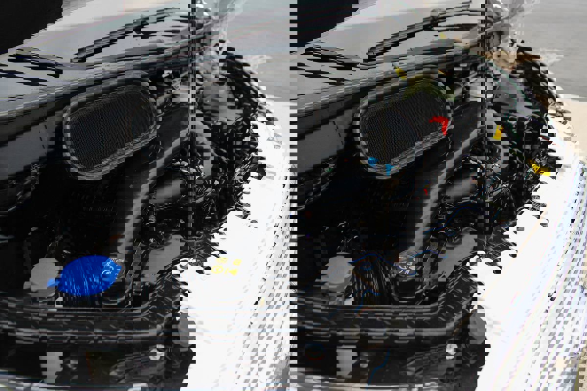 Used 2019 Ford Transit 150 XLT image 38