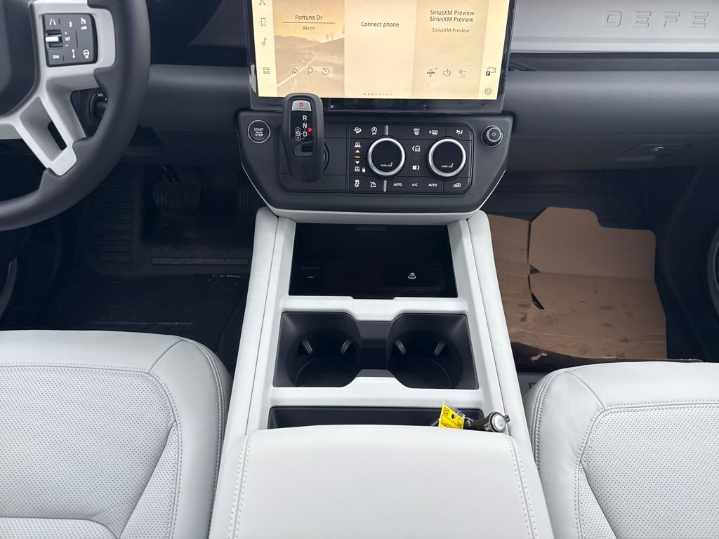 New 2026 Land Rover Defender 110 X-Dynamic SE image 23