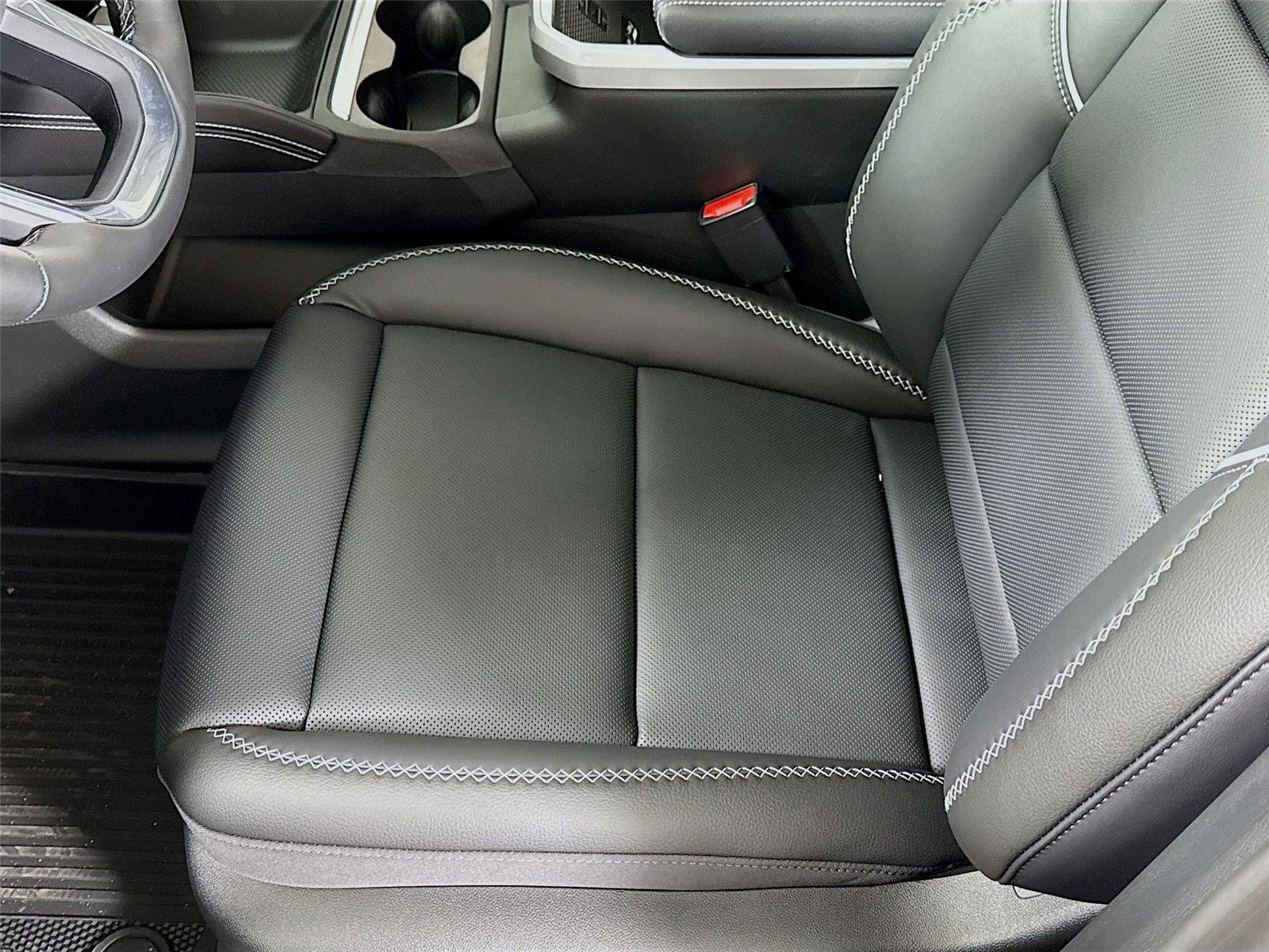 New 2026 GMC Terrain Denali w/ LPO, Floor Liner Package AWD/4WD image 14
