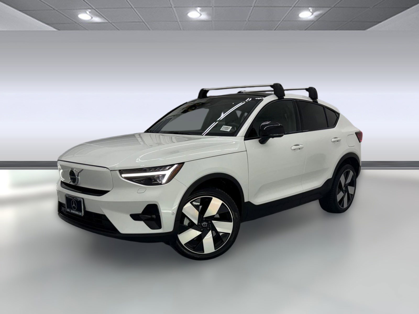 Used 2023 Volvo C40 P8 Recharge Ultimate image 19