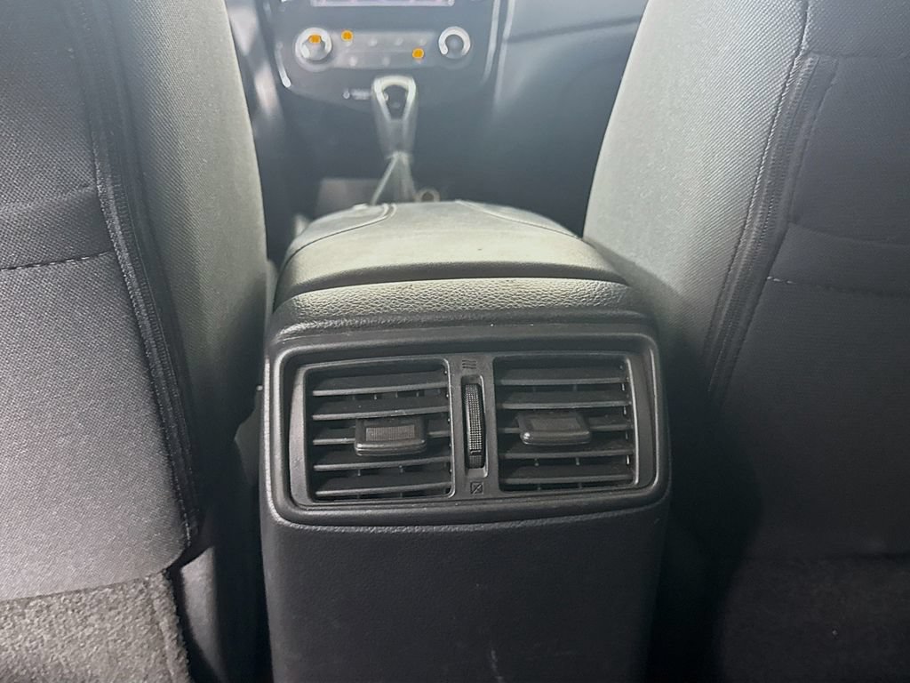 Used 2018 Nissan Rogue S FWD image 30