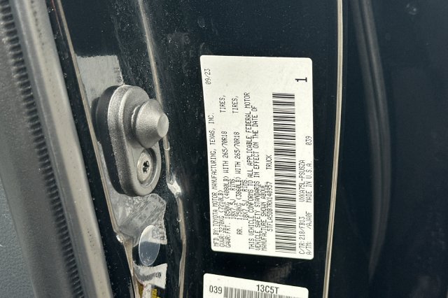 Used 2024 Toyota Tundra SR5 w/ SR5 Convenience Package AWD/4WD image 30