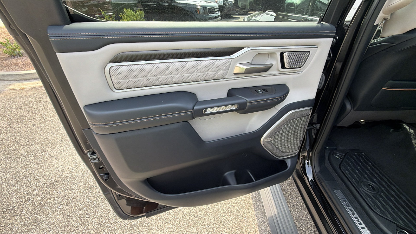 Used 2025 RAM 1500 Tungsten AWD/4WD image 23