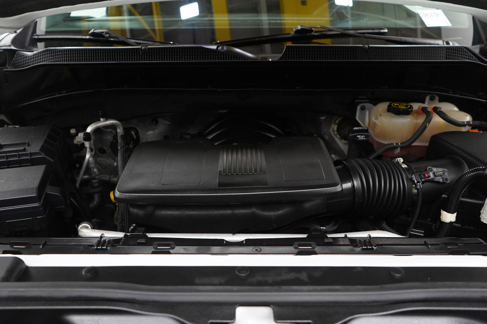 Used 2023 Chevrolet Silverado 1500 LT w/ Z71 Off-Road Package image 27