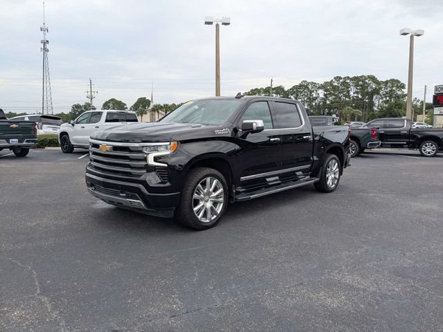 Used 2024 Chevrolet Silverado 1500 High Country w/ High Country Premium Package AWD/4WD image 7