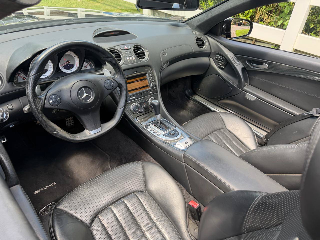 Used 2011 Mercedes-Benz SL 63 AMG image 40