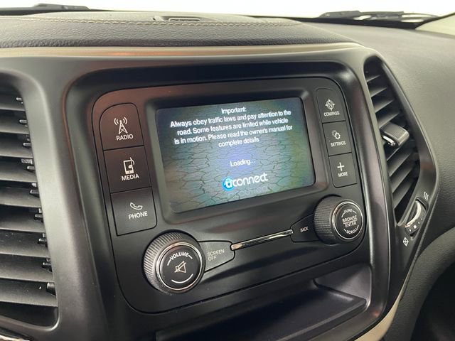 Used 2015 Jeep Cherokee Sport image 7